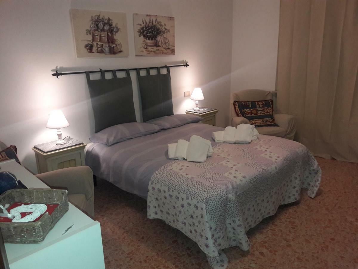 ホテルA Casa Di Chiara ペルージャ エクステリア 写真