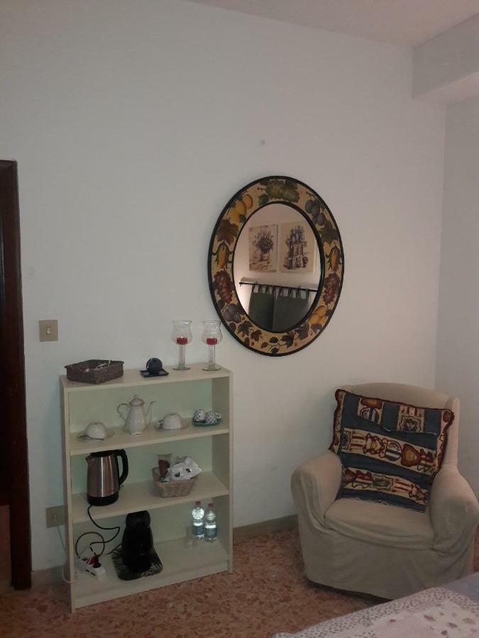 ホテルA Casa Di Chiara ペルージャ エクステリア 写真